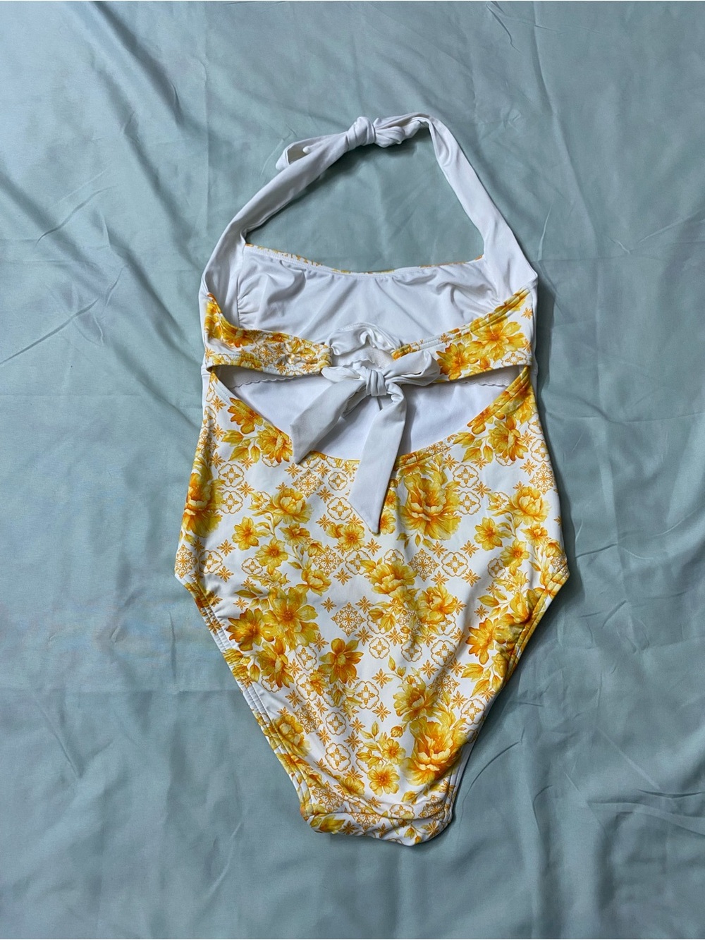 Lands' End Mosaic Floral Cutout Back High Leg Halter One Piece Swimwear Size 4 - Picture 4 of 9